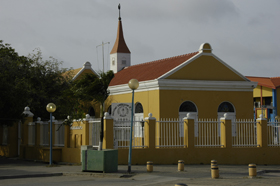 Unieke archiefcollectie Bonaire gaat digitaal